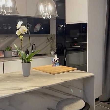 Vila Casa In Inima Capitalei Bukurešť Exteriér fotografie